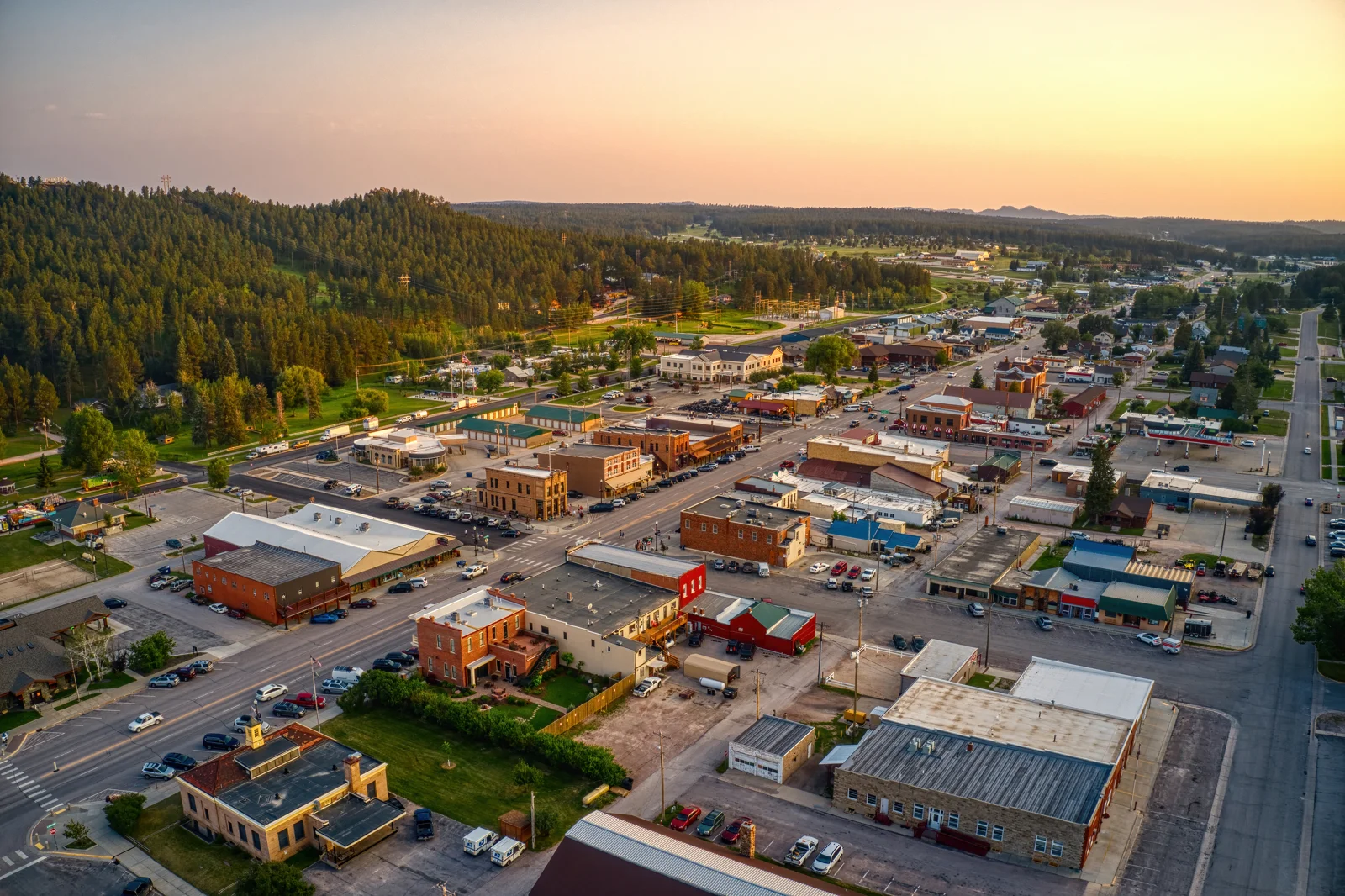 Custer tại Black Hills lúc hoàng hôn
